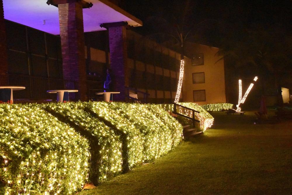 The Long Beach Resort & Spa Koggala Exteriör bild